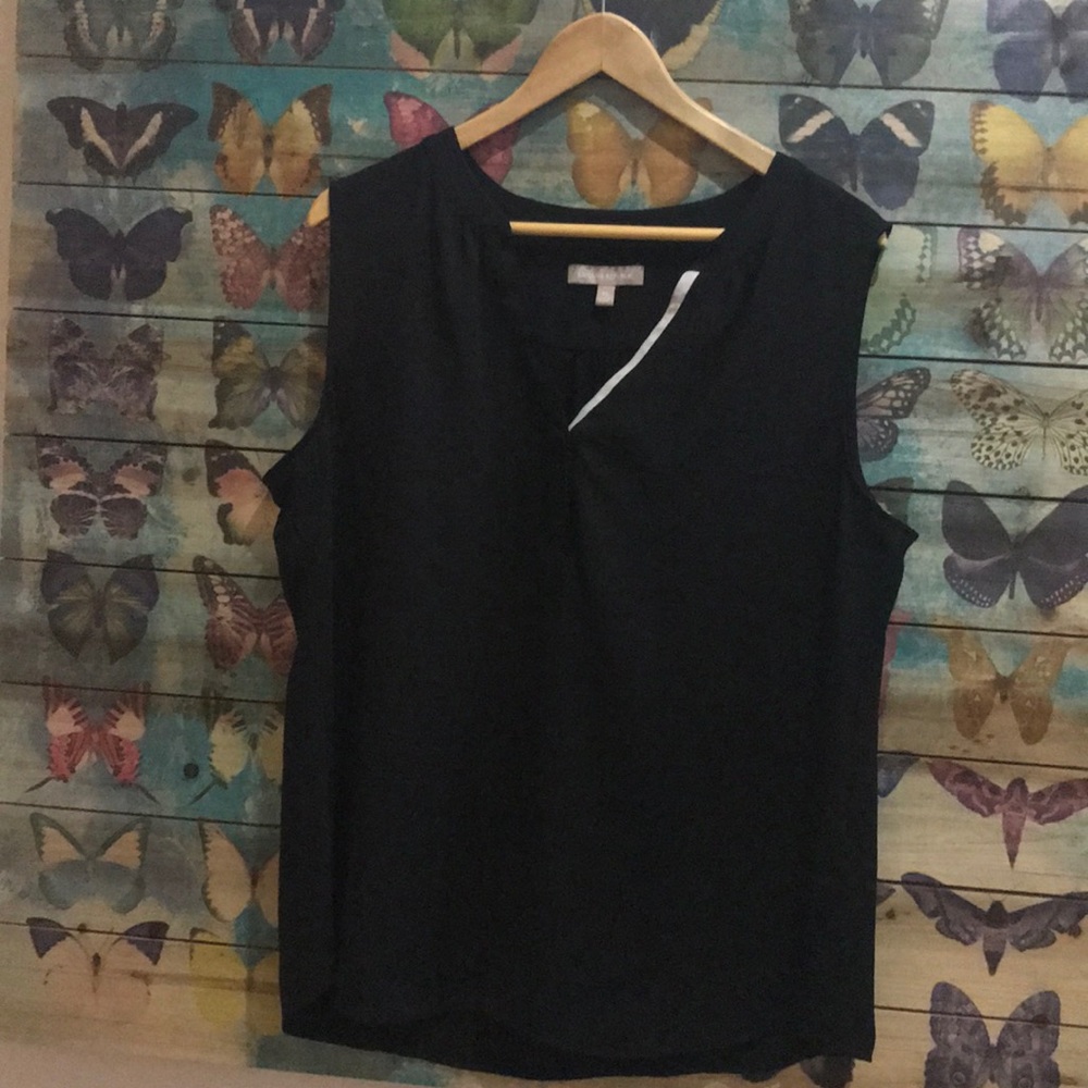 Black and White Sleeveless Blouse